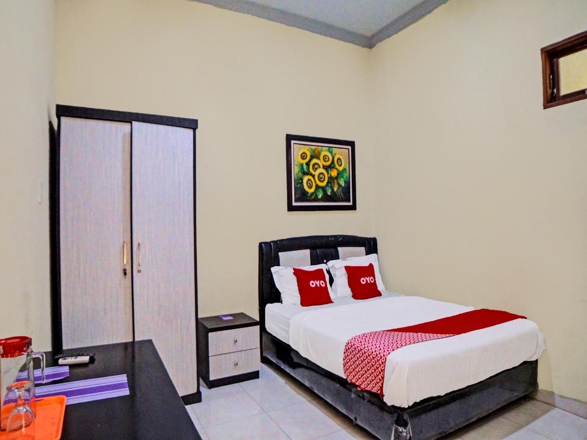 Hotel Reddoorz Near Rs Setiabudi 2*